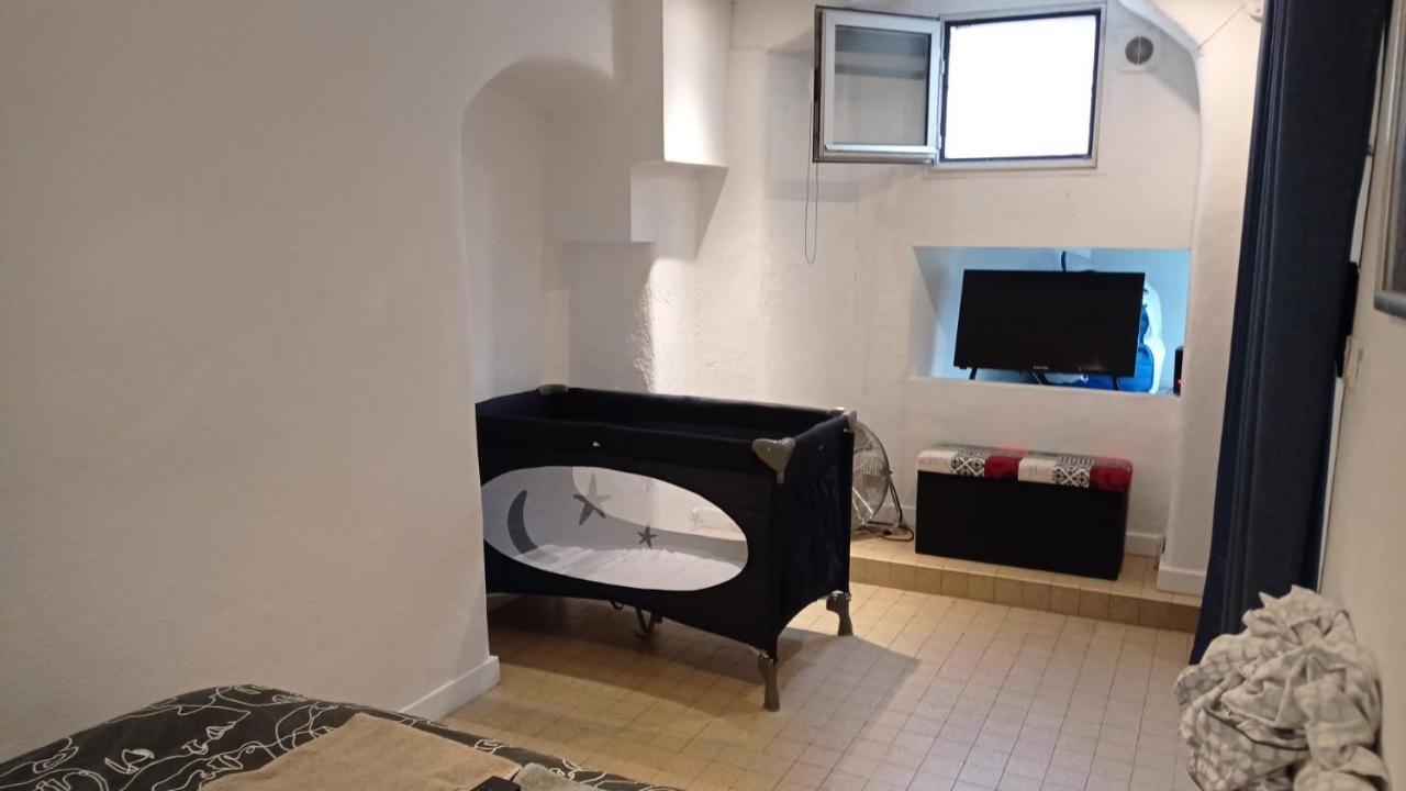 Appartement Charming And Modern Cave In The Heart Of The Port à Nice Extérieur photo